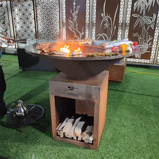 Jardín al aire libre Corten Steel Fire Pit BBQ Grill Hemisferio BBQ Fire Bowl Barbacoa con anillo de parrilla